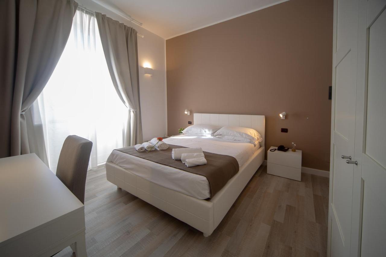 Holiday Rooms Portale Pirrera Modica Exteriör bild
